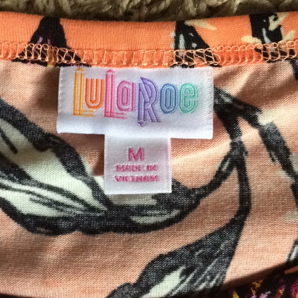 Medium LuLaRoe Gigi - Picture 3 of 4